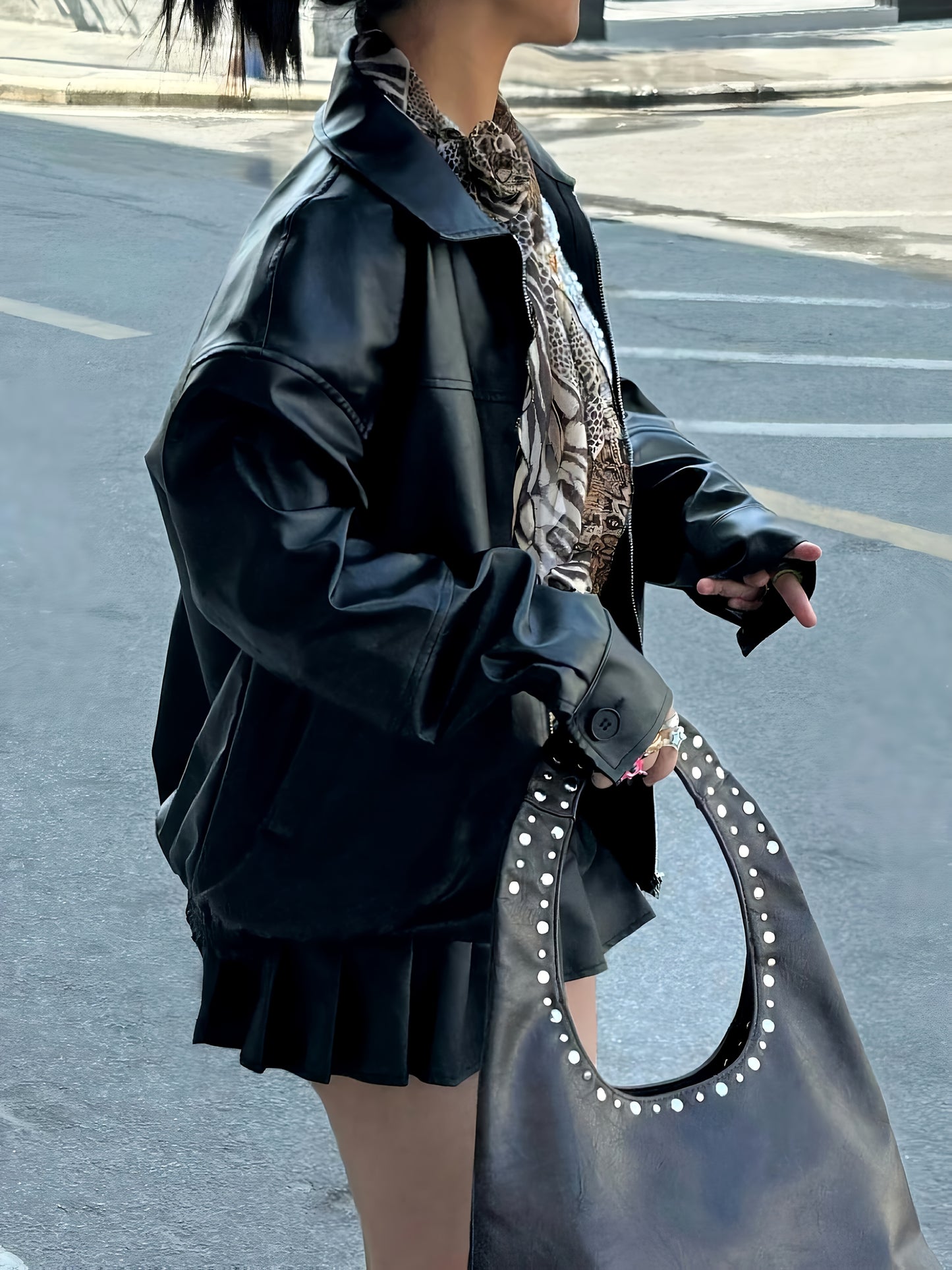 Women's Black Avant-Garde Biker Casual Lapel Baggy Long-Sleeved PU Leather Jacket, Spring & Fall, Zipper Closure, Lightweight & Durable, Perfect for Casual Outings