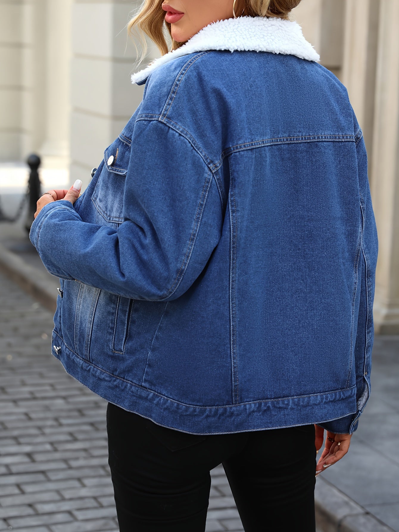 Morin Women's Elegant Fleece-Lined Denim Jacket - Winter Warm Button-Up Coat with Chest Pockets, Machine Washable, Classic Blue for Fall & Winter, Ladies Denim Jacket, Cold Weather Apparel, Functional Pocket Design