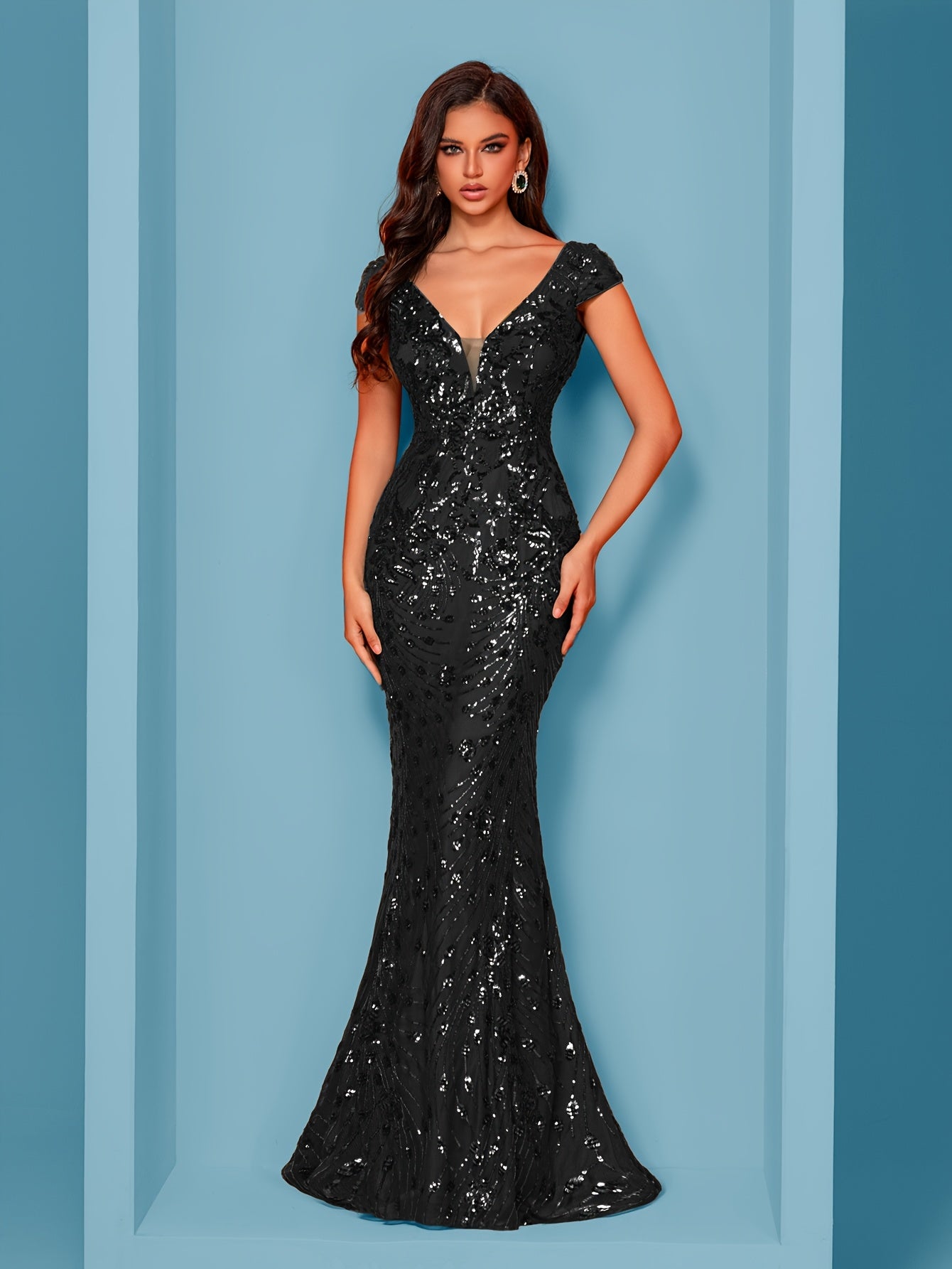 Elegant Beaded V-Neck Sleeveless Tank Fishtail Dress - Luxury Formal Bridesmaid & Evening Gown with Floral Print, Long Train Mermaid Silhouette for Weddings, Parties, Galas - Hand Wash Only, Bridesmaid Dress, Wedding Attire, Sophisticated Craftsmanship